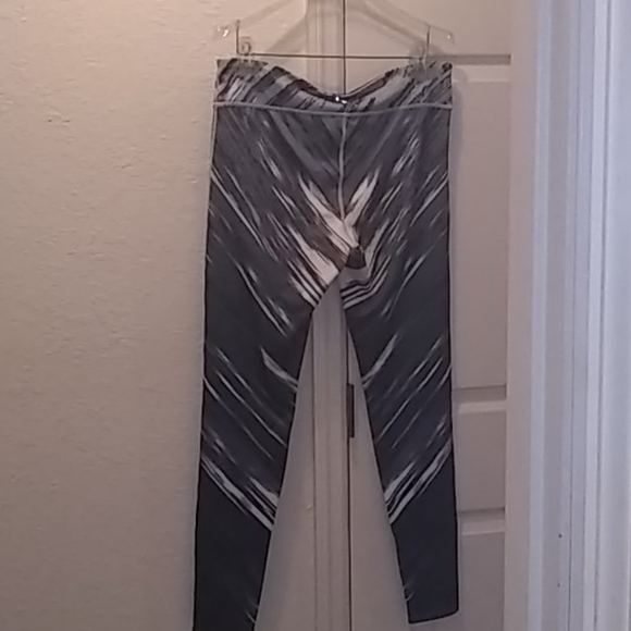 Joy Lab Tops & Legging Bundle - Picture 16 of 16